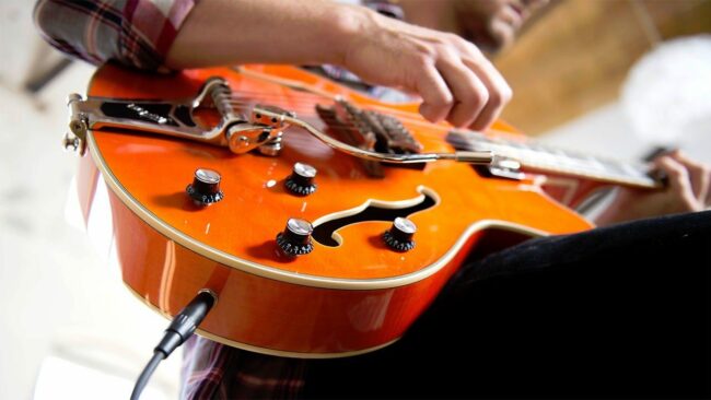 rocksmith-dlc-winds-up-after-383-weeks-of-support_azdm.1280