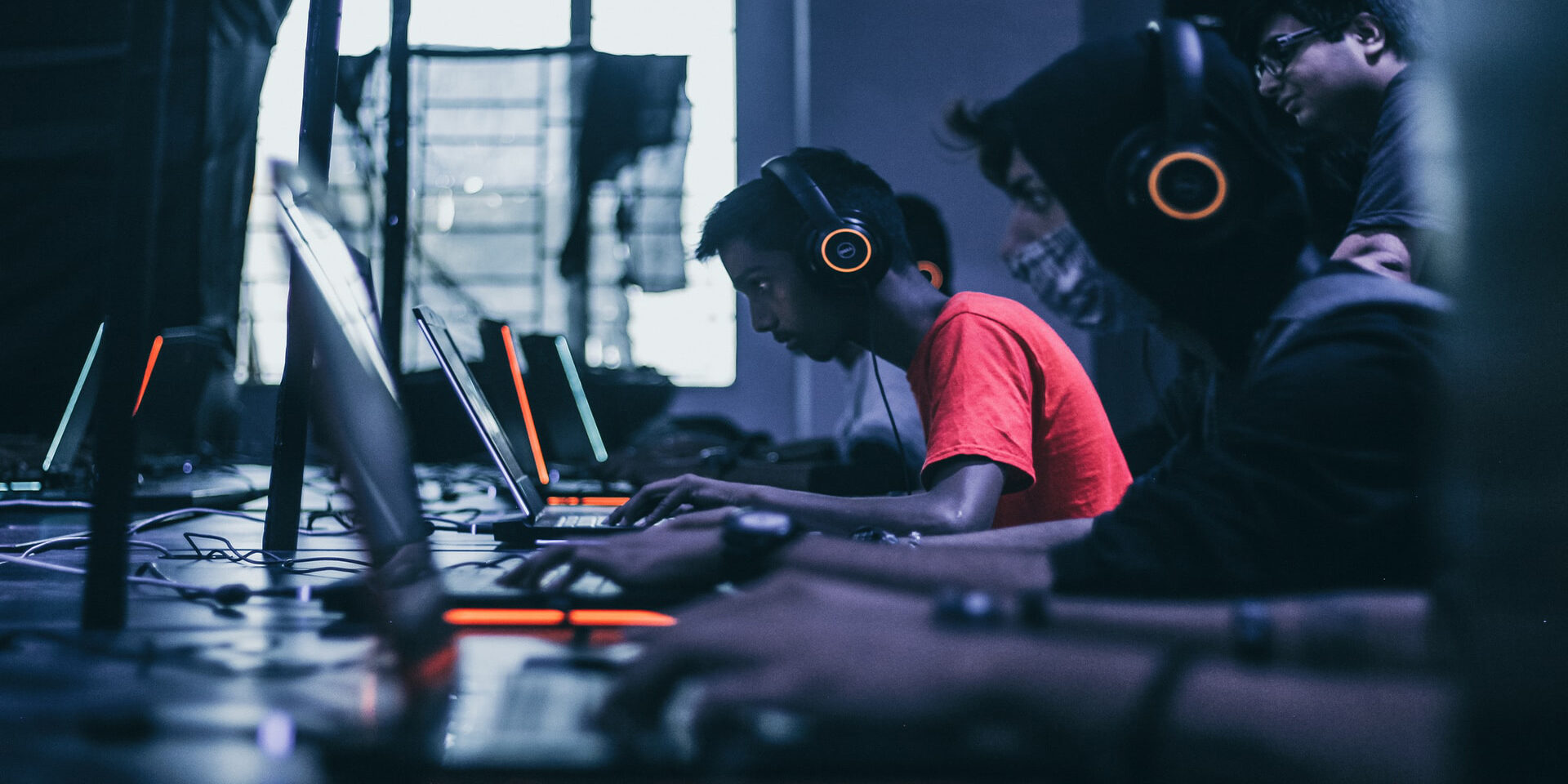 fredrick-tendong-HVYepJYeHdQ-unsplash