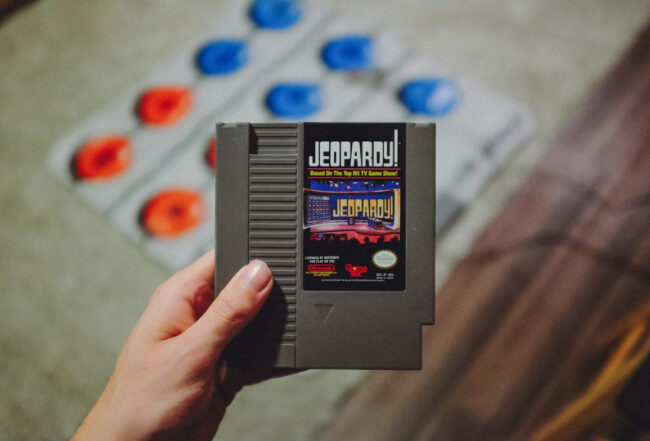 photo-1576733937519-6f18a43f8e7a